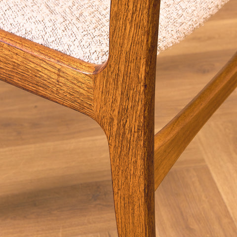 Danska matstolar i Santos rosenträ från Skovby