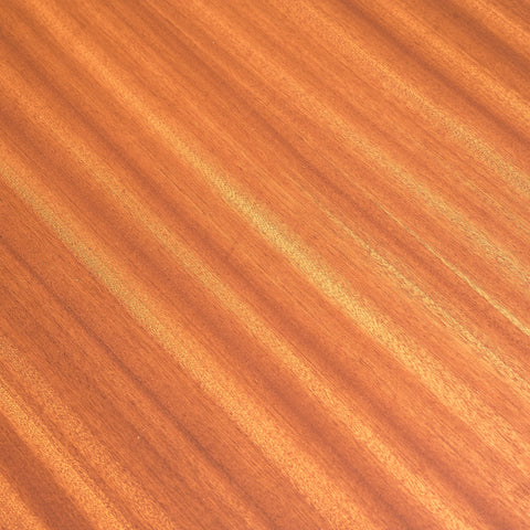 Svenskt sidobord i mahogny och bokträ