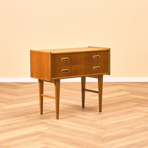 Swedish small chest of drawers in teak and oak by AB Carlström