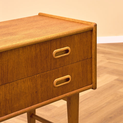 Swedish small chest of drawers in teak and oak by AB Carlström