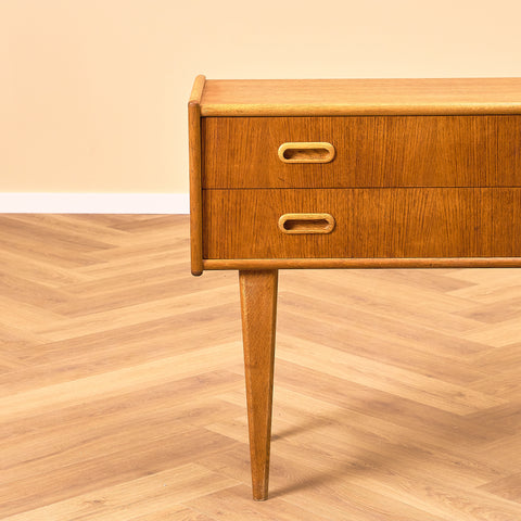 Swedish small chest of drawers in teak and oak by AB Carlström