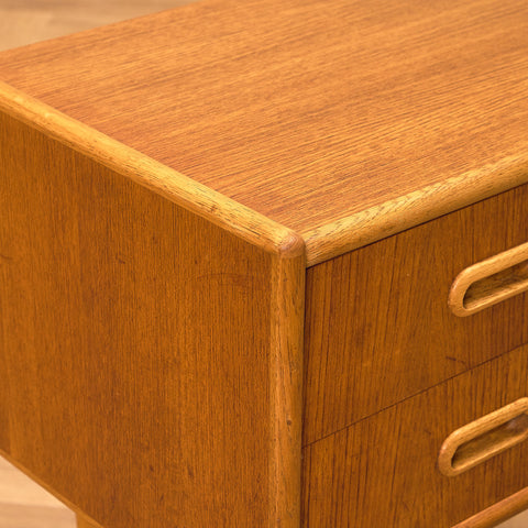 Swedish small chest of drawers in teak and oak by AB Carlström