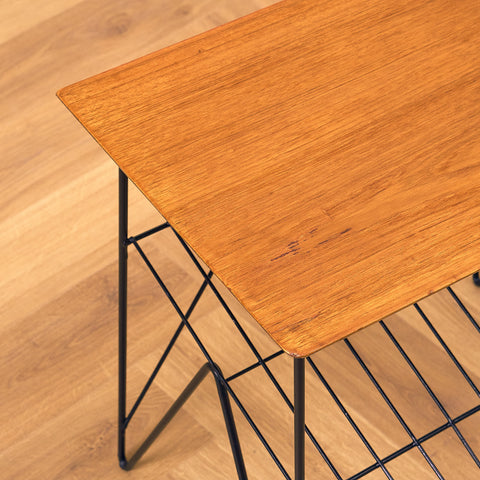 Svenskt sidobord i teak