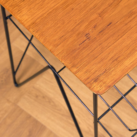 Svenskt sidobord i teak