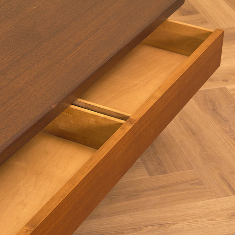 Svenskt skåp/TV-bänk i teak