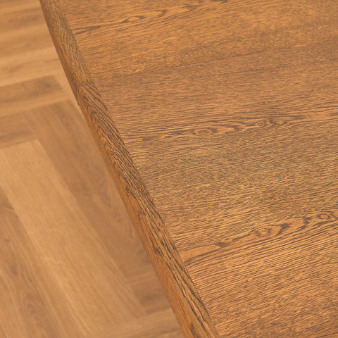 Danskt ovalt matbord i rökt ek av Niels Møller för Gudme Møbelfabrik