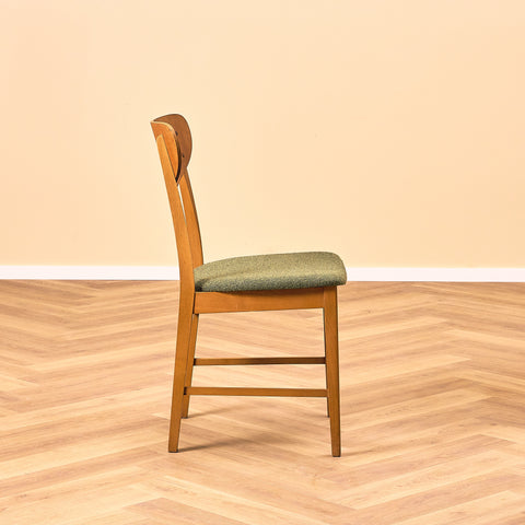 Danska matstolar i teak och bok