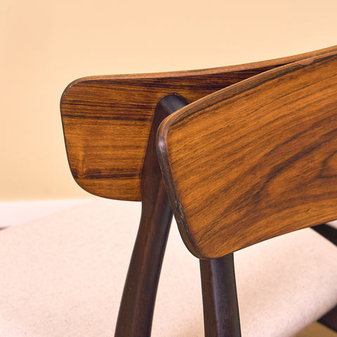 Danska matstolar i valnöt och bok från Findahl Møbelfabrik