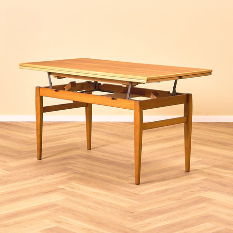 Svenskt utdragbart soffbord i teak från Emmaboda Möbelfabrik