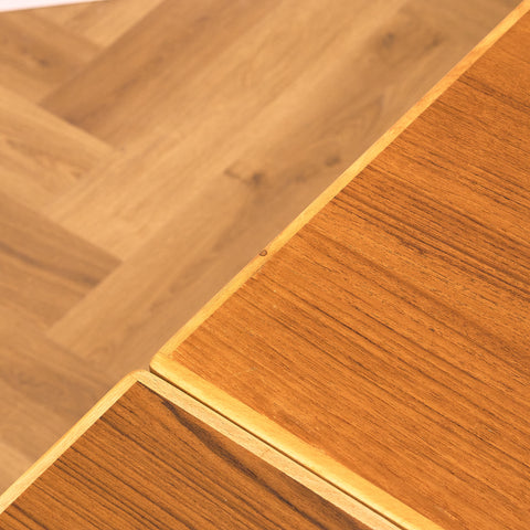 Svenskt utdragbart soffbord i teak från Emmaboda Möbelfabrik