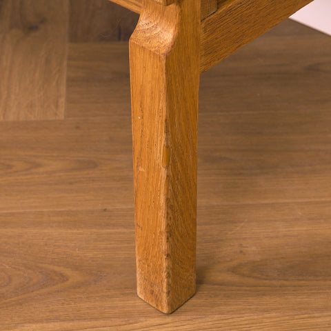 Svenskt skåp / TV-bänk i ek av Marian Grabinski för IKEA, modell 'MTP'