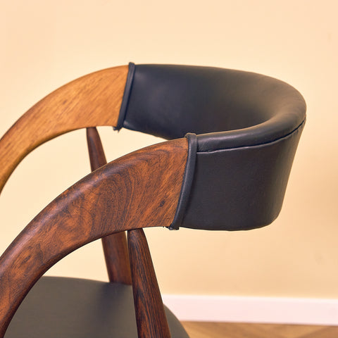 Danska matstolar i Santos rosenträ från Orte Möbelfabrik