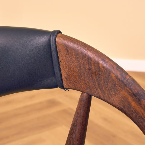 Danska matstolar i Santos rosenträ från Orte Möbelfabrik