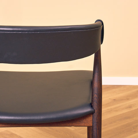 Danska matstolar i Santos rosenträ från Orte Möbelfabrik