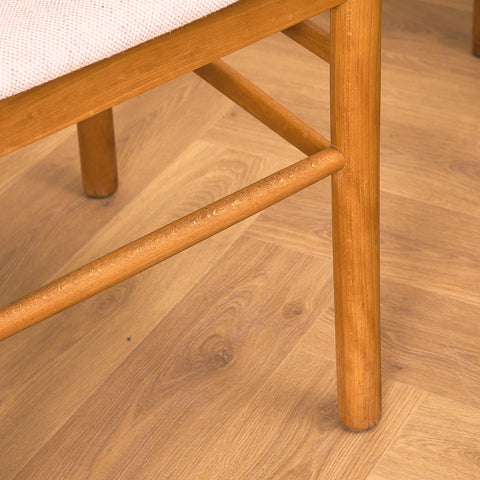 Danskt set med 8 matstolar i bokträ från Farstrup, modell '250'