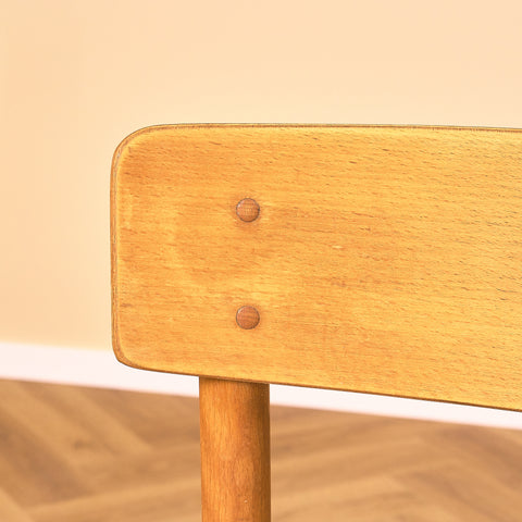 Danskt set med 8 matstolar i bokträ från Farstrup, modell '250'