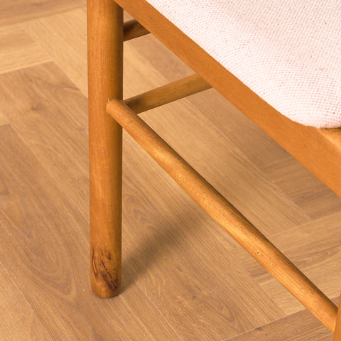 Danskt set med 8 matstolar i bokträ från Farstrup, modell '250'