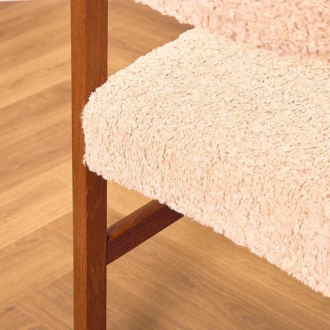 Danskt set med 6 matstolar i teak av Henry Walter Klein