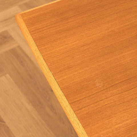 Svenskt matbord i teak av K.-E. Kullén för Bodafors