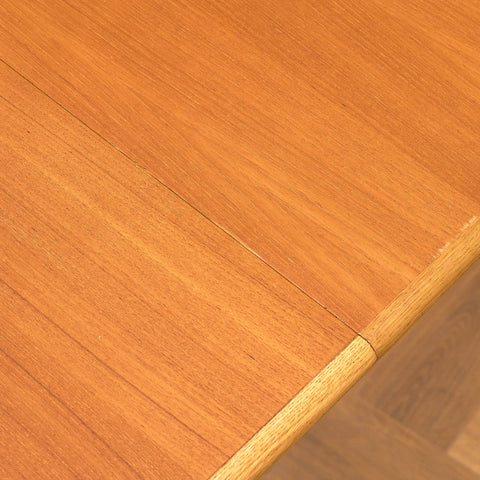 Svenskt matbord i teak av K.-E. Kullén för Bodafors