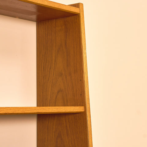 Svensk bokhylla i teak