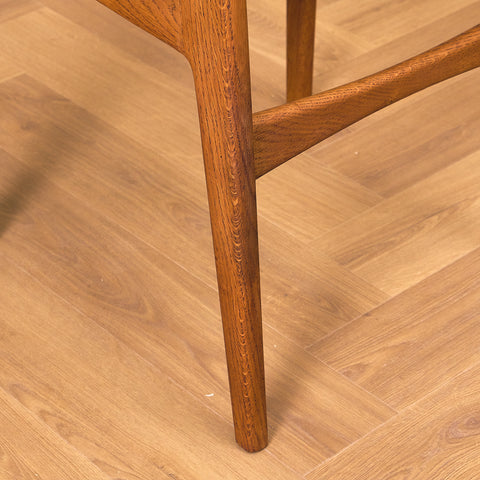 Danskt set med 6 matstolar i teak och massivt ek från Slagelse Møbelværk