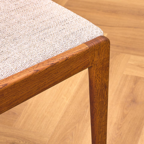 Danskt set med 6 matstolar i teak och massivt ek från Slagelse Møbelværk