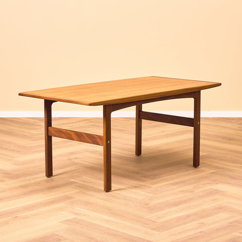 Danish coffee table in teak and walnut