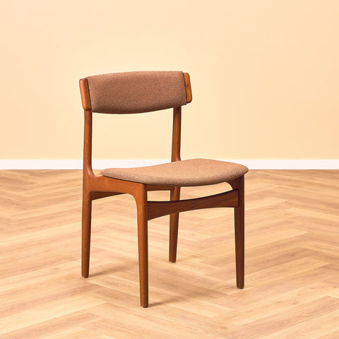 Danish dining chairs in teak, model 'Stol nr4', by Thorsø Stole- och Møbelfabrik