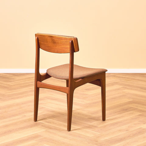 Danish dining chairs in teak, model 'Stol nr4', by Thorsø Stole- och Møbelfabrik