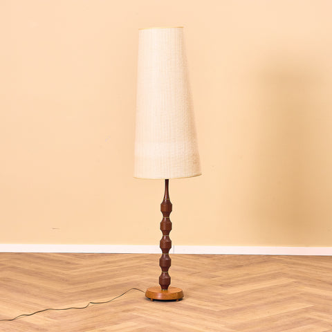 Swedish floor lamp in teak by Möllers Armatur AB