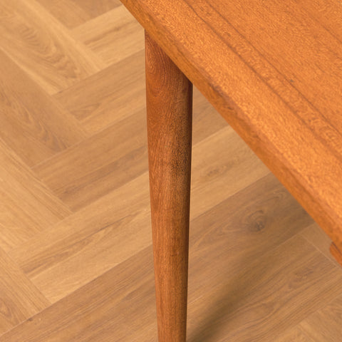Danish dining table in teak