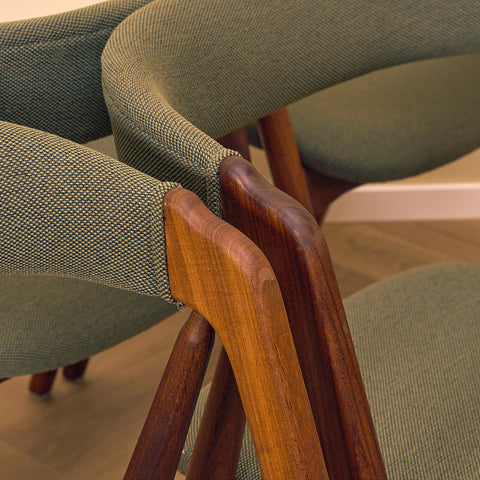 Danish set of 6 dining chairs 'model 205' by Thomas Harlev for Farstrup