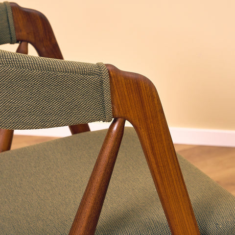 Danish set of 6 dining chairs 'model 205' by Thomas Harlev for Farstrup