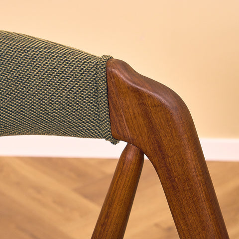 Danish set of 6 dining chairs 'model 205' by Thomas Harlev for Farstrup