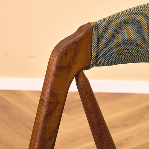 Danish set of 6 dining chairs 'model 205' by Thomas Harlev for Farstrup