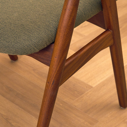 Danish set of 6 dining chairs 'model 205' by Thomas Harlev for Farstrup