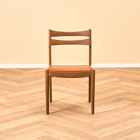 Danish dining chairs in solid oak by Vamo Sønderborg