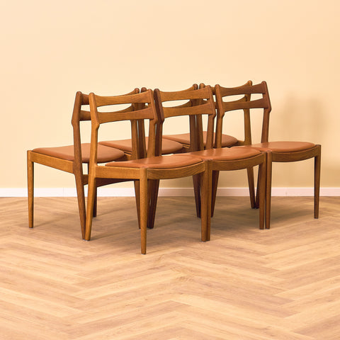 Danish dining chairs in solid oak by Vamo Sønderborg