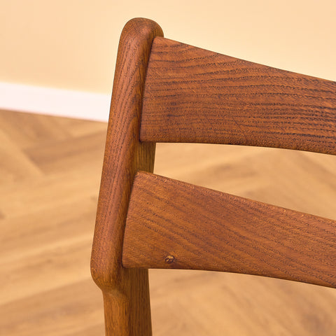 Danish dining chairs in solid oak by Vamo Sønderborg