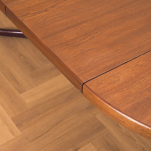 Danish round dining table in mahogany by Farstrup