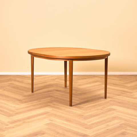 Danish round dining table in teak