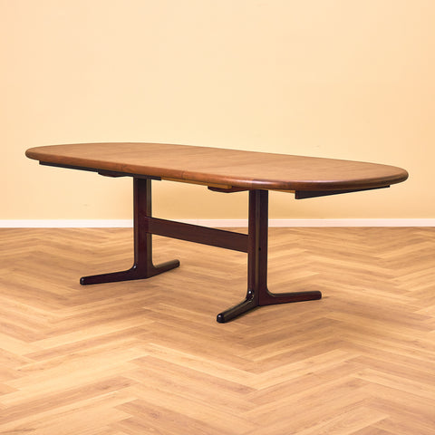 Danish oval dining table in mahogany