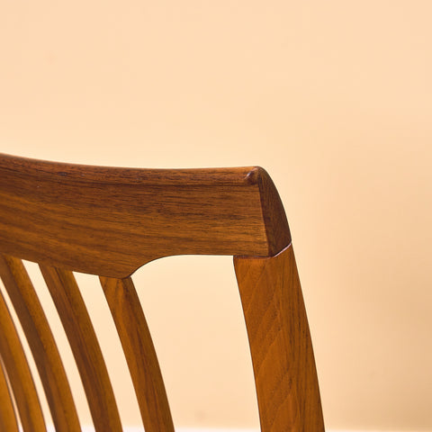 Swedish dining chairs in walnut, model 'Vindö' by Svante Skogh for Balders Snickeri