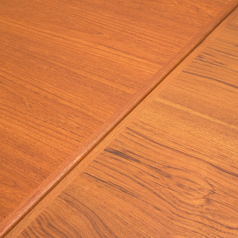 Danish rectangular dining table in teak and oak