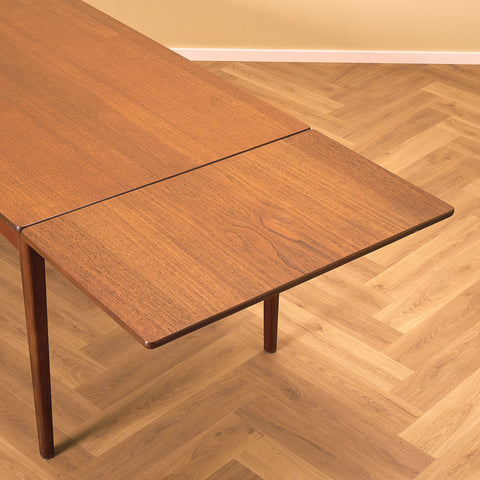 Danish rectangular dining table in teak