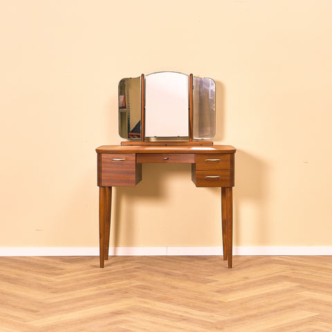 Swedish dressing table / Writing desk in mahogany by Fröseke, AB Nybrofabrikerna