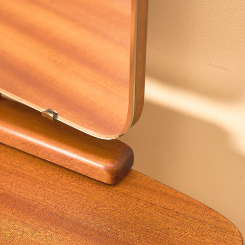 Swedish dressing table / Writing desk in mahogany by Fröseke, AB Nybrofabrikerna