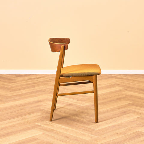 Danish set of 6 dining chairs 'model 206' by Thomas Harlev for Farstrup