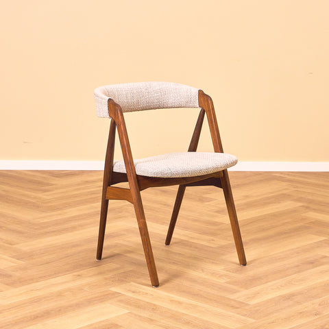 Danish set of 4 dining chairs 'model 205' by Thomas Harlev for Farstrup